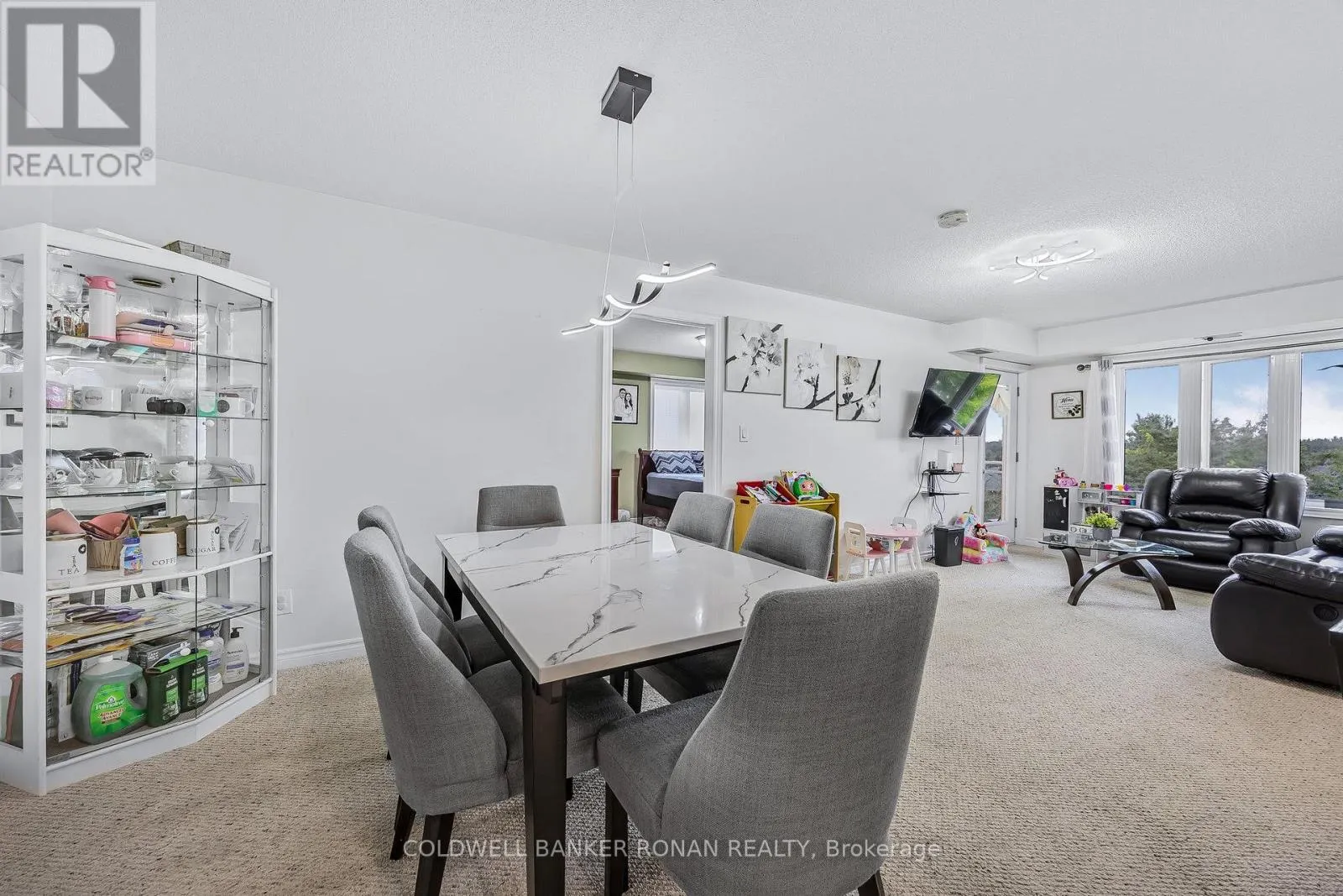 311 - 500 MAPLEVIEW DRIVE