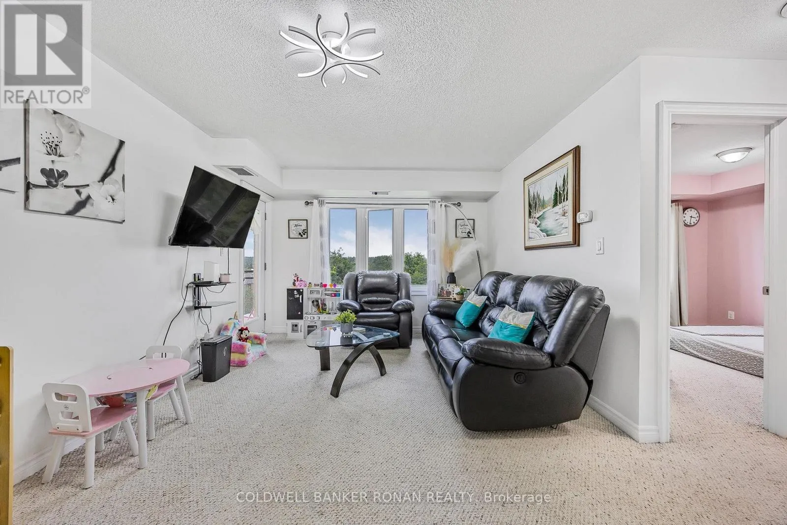 311 - 500 MAPLEVIEW DRIVE