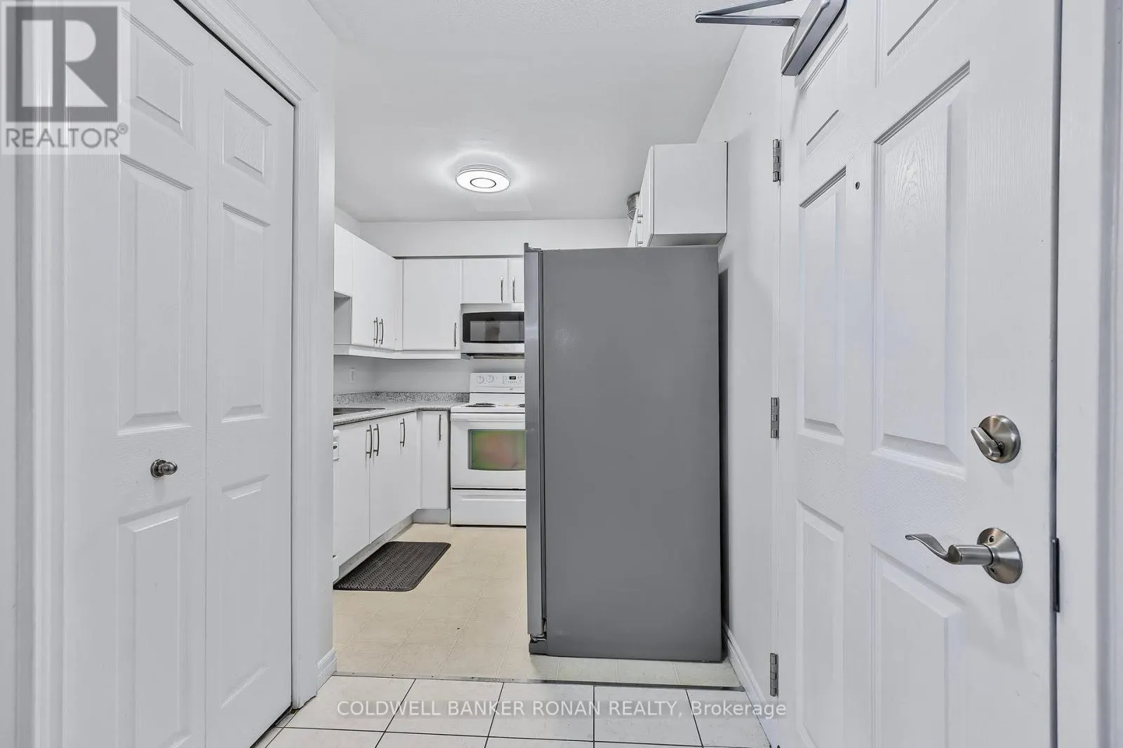 311 - 500 MAPLEVIEW DRIVE