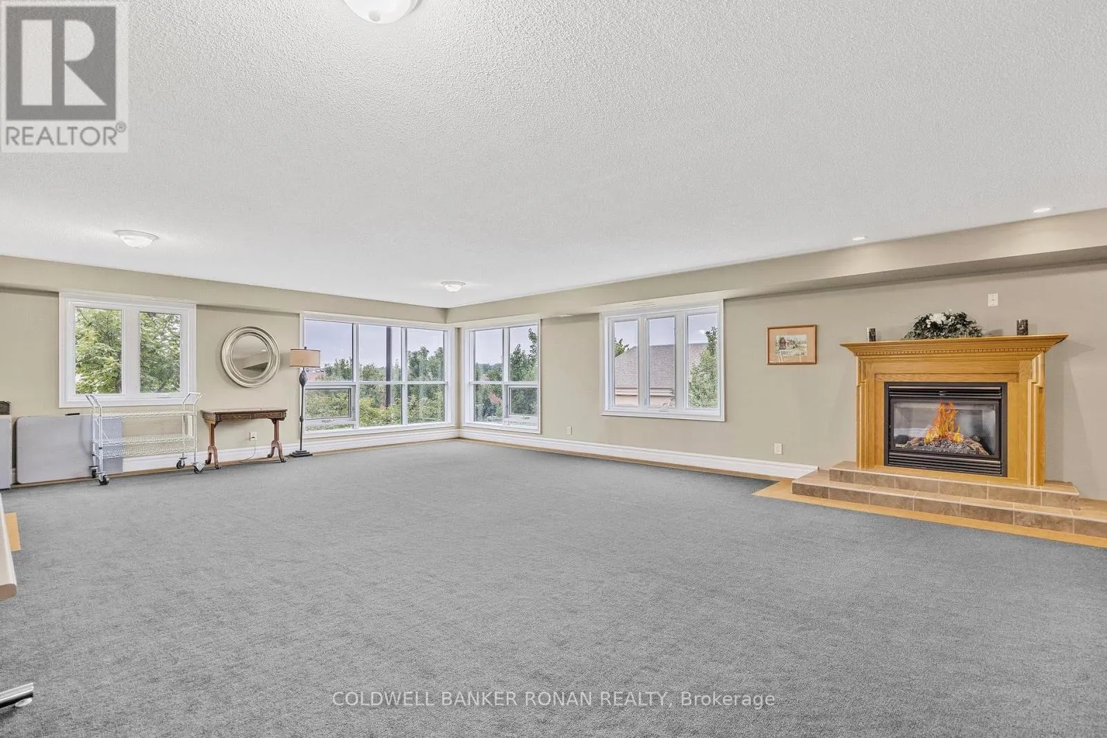 311 - 500 MAPLEVIEW DRIVE