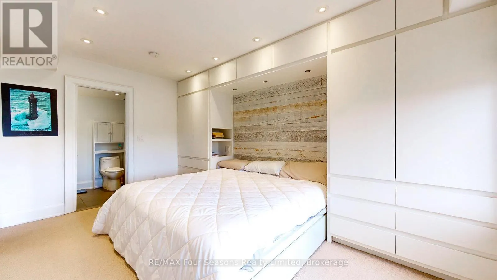 203 - 6 ANCHORAGE CRESCENT, #203