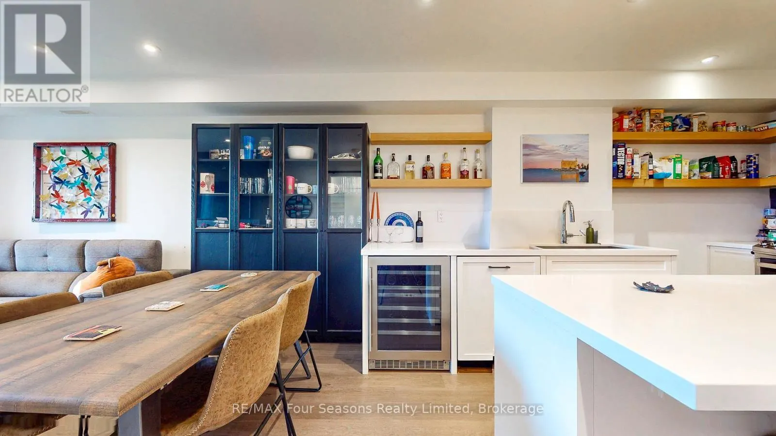 203 - 6 ANCHORAGE CRESCENT, #203