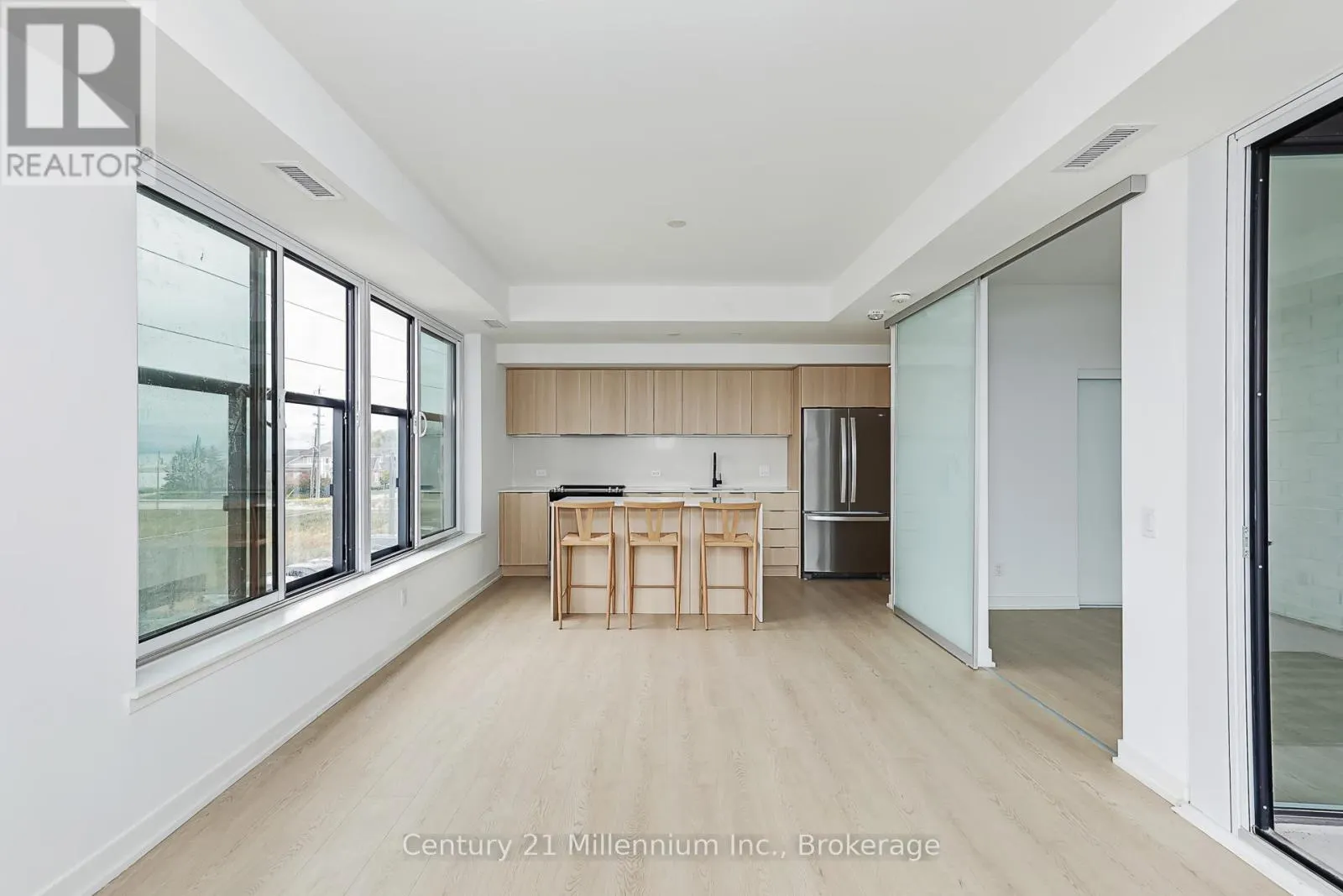 223 - 31 HURON STREET, #223