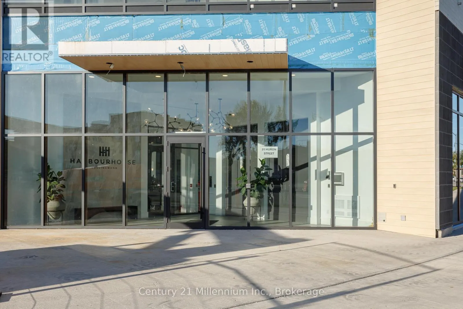 223 - 31 HURON STREET, #223