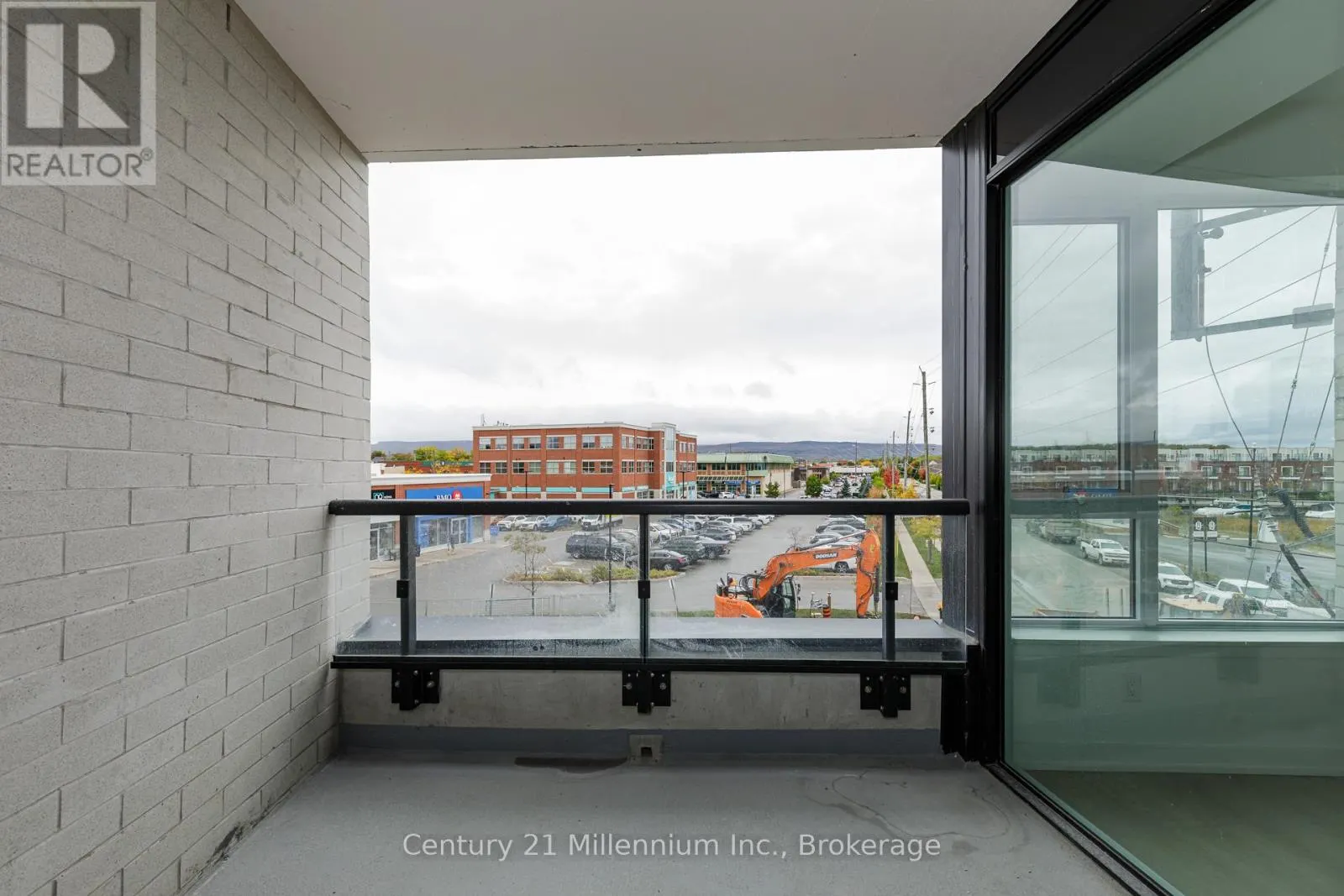 223 - 31 HURON STREET, #223