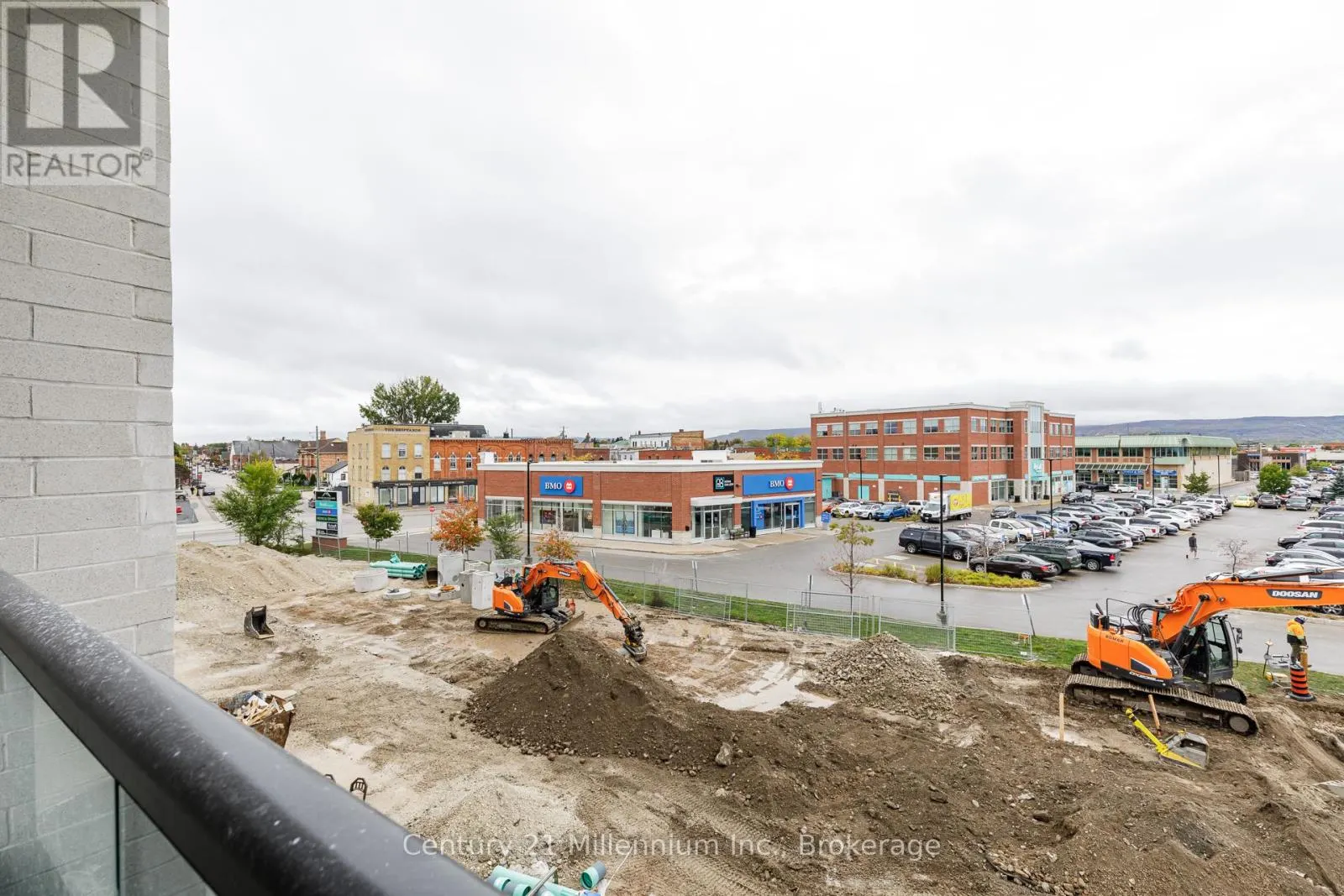 223 - 31 HURON STREET, #223