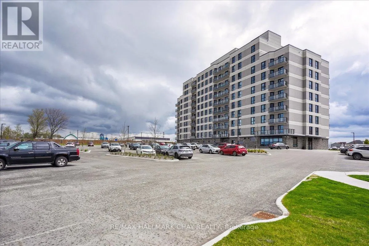 209 - 30 HANMER STREET W
