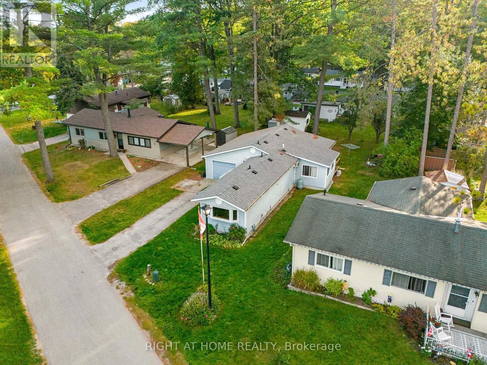 3 CARRUTHERS STREET S