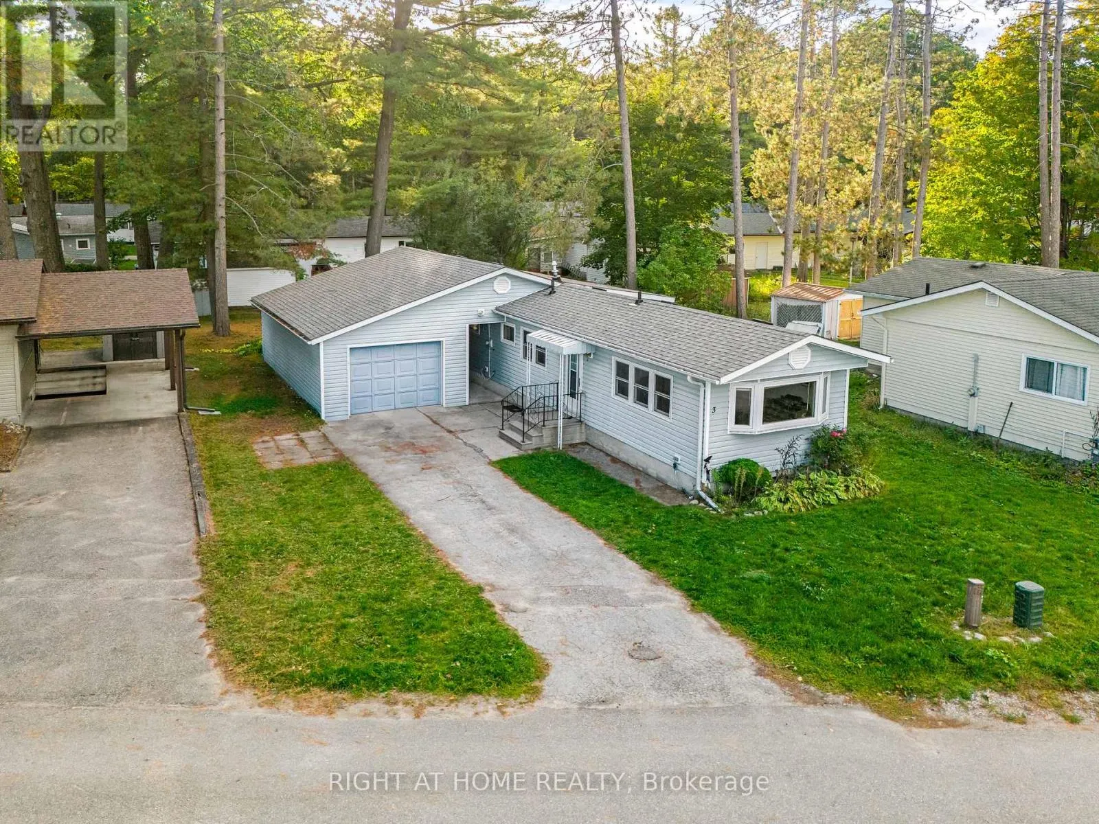 3 CARRUTHERS STREET S