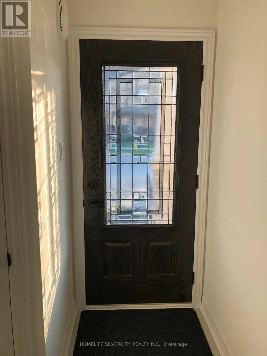 7 ARCHER AVENUE