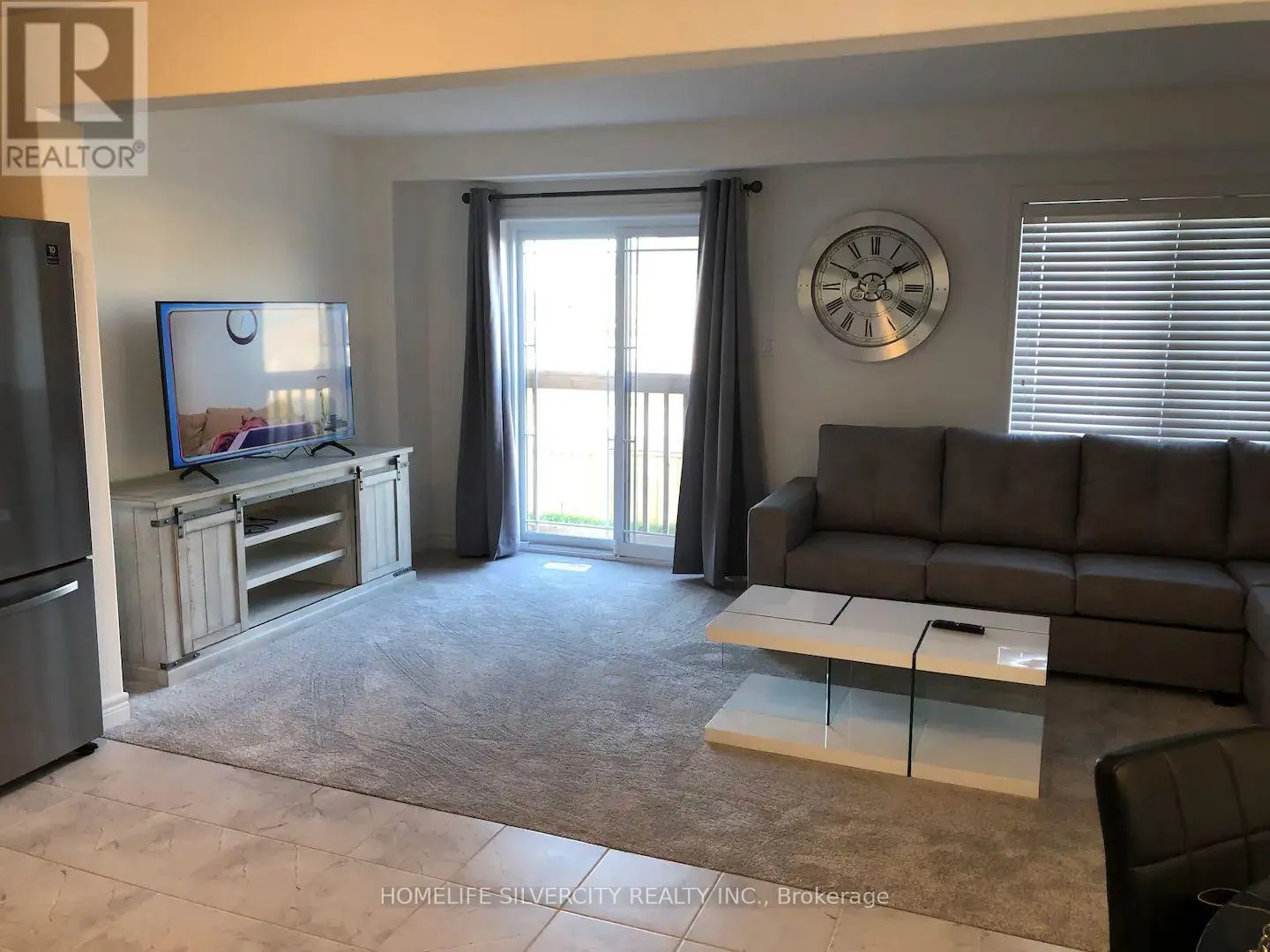 7 ARCHER AVENUE