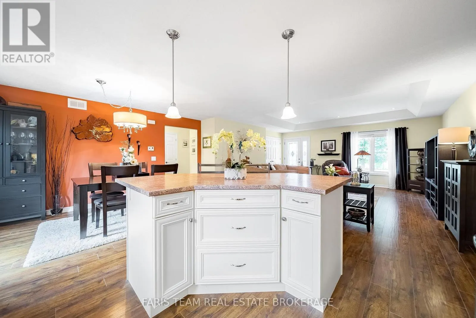 1 BAY MOORINGS BOULEVARD