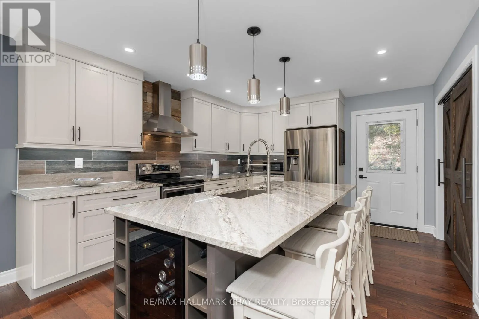 1 IROQUOIS RIDGE