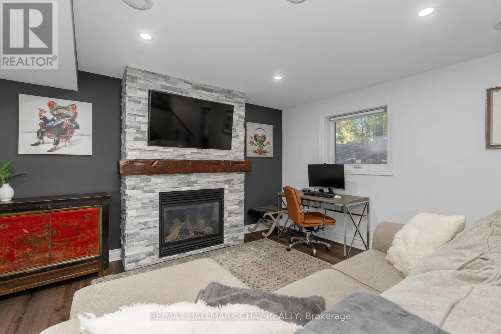 1 IROQUOIS RIDGE