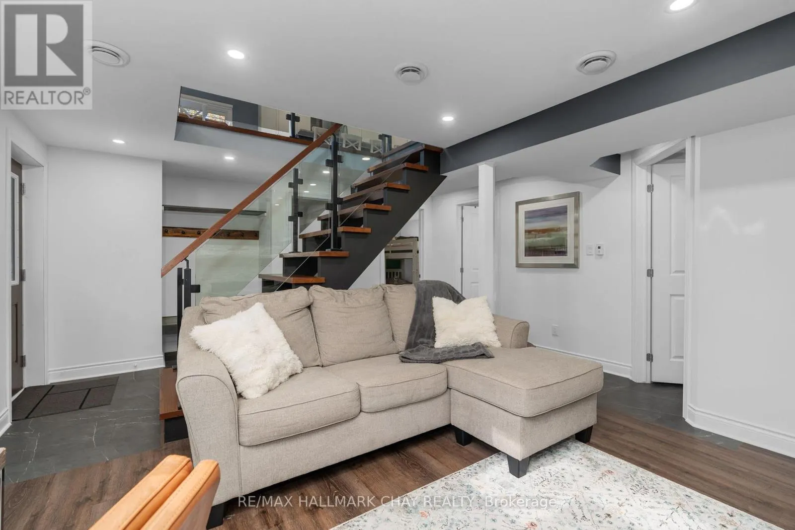 1 IROQUOIS RIDGE