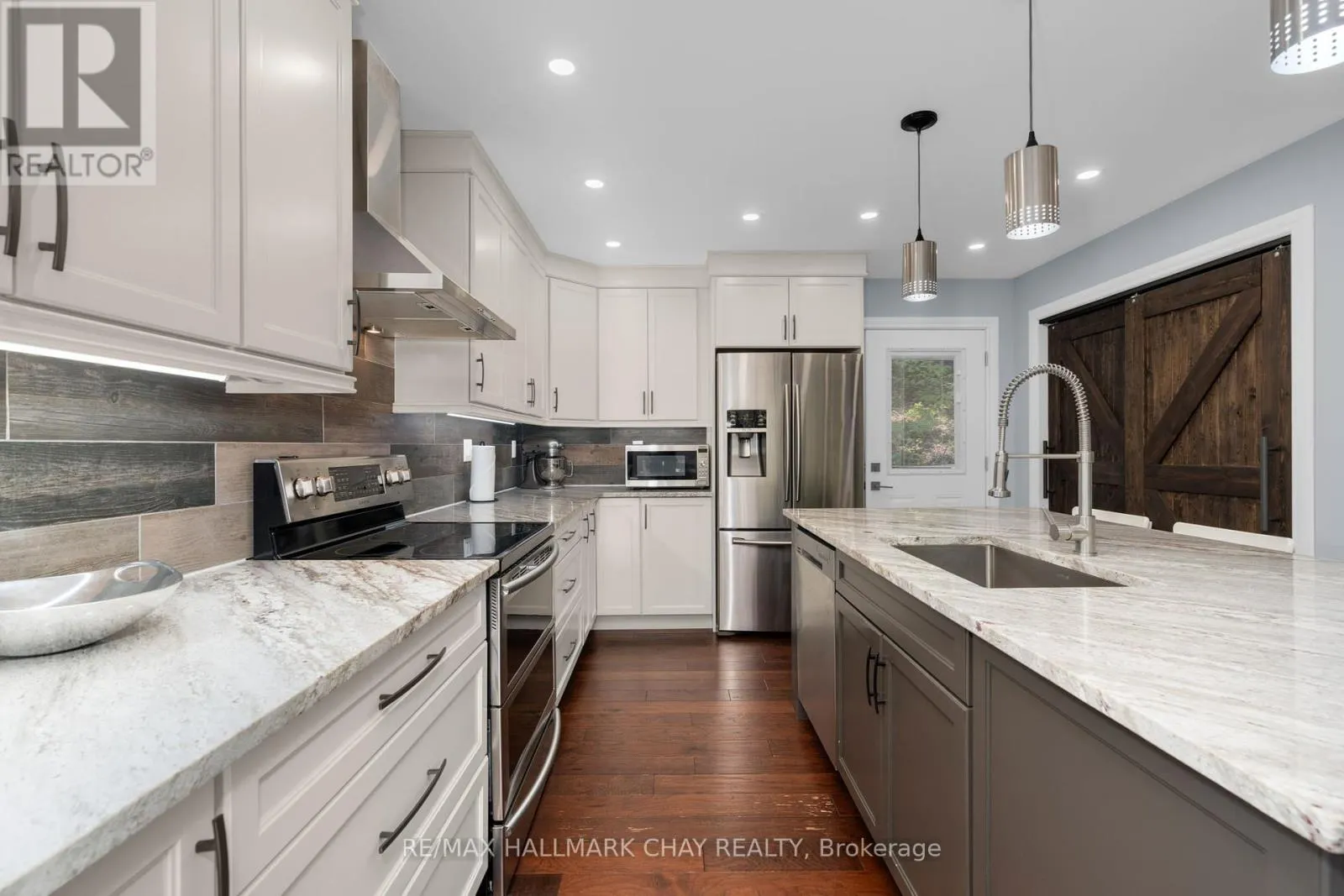 1 IROQUOIS RIDGE