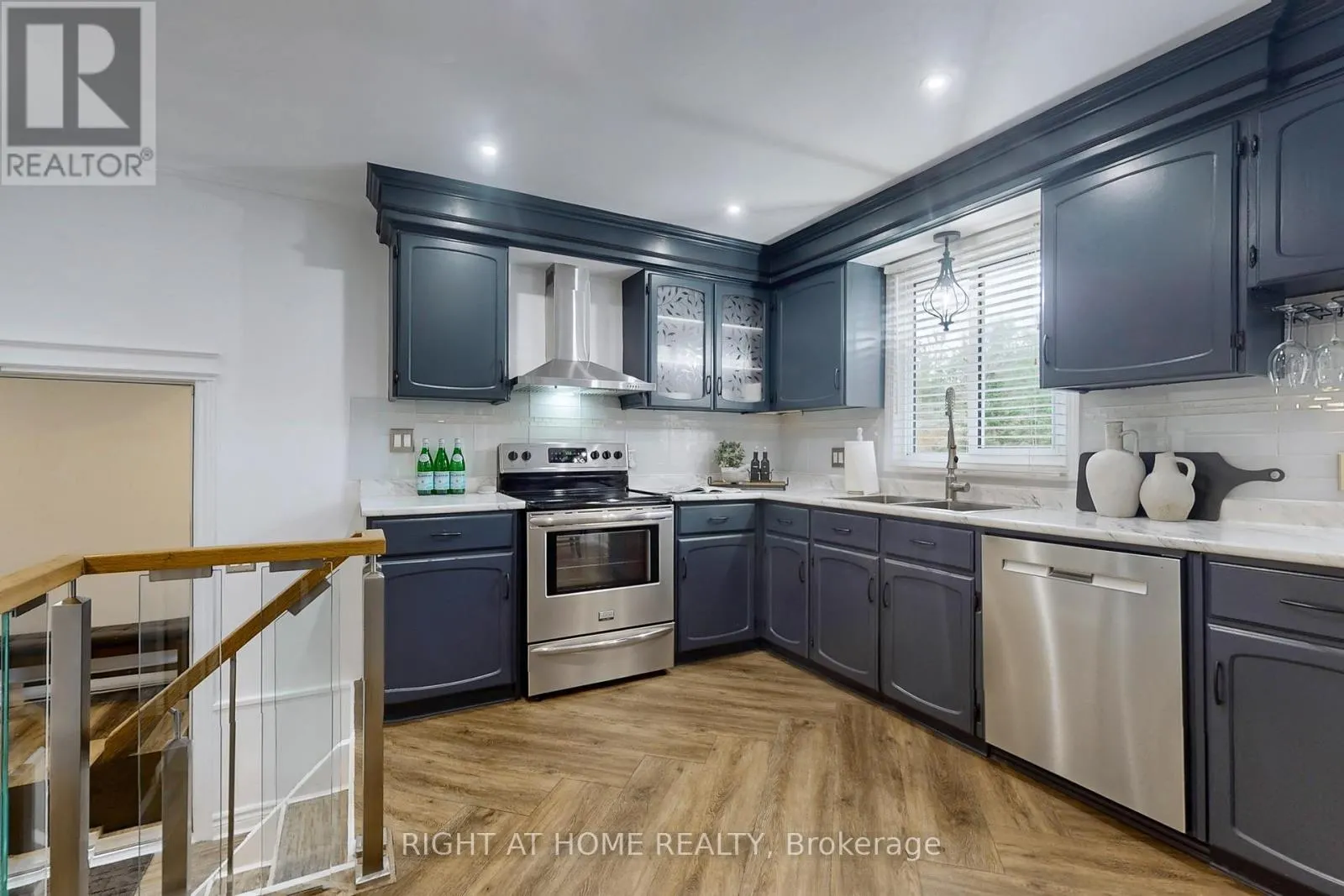 1243 CROSSLAND ROAD