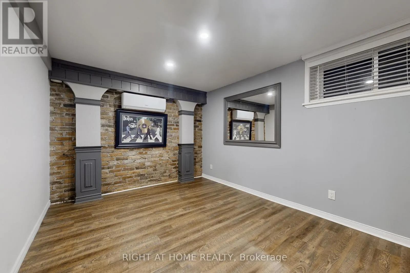 1243 CROSSLAND ROAD