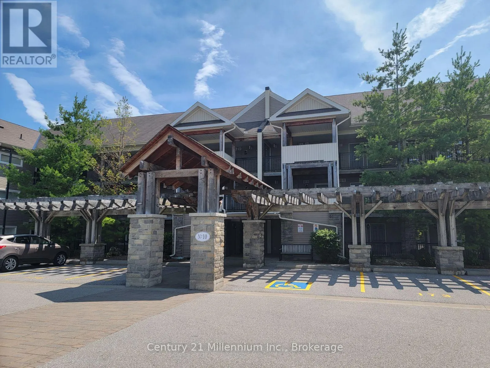 208 - 10 BRANDY LANE DRIVE, #208