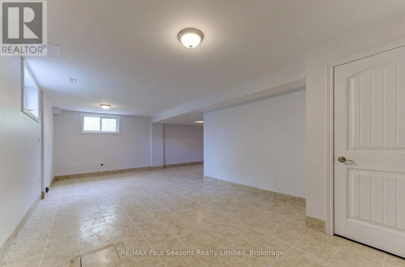 243 RIVER ROAD E