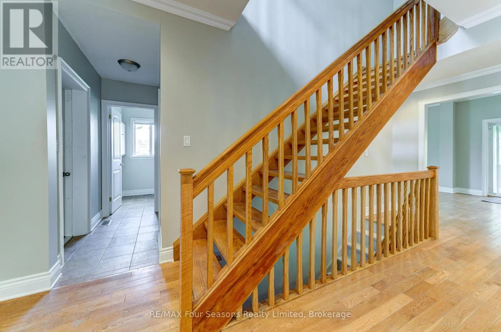 243 RIVER ROAD E