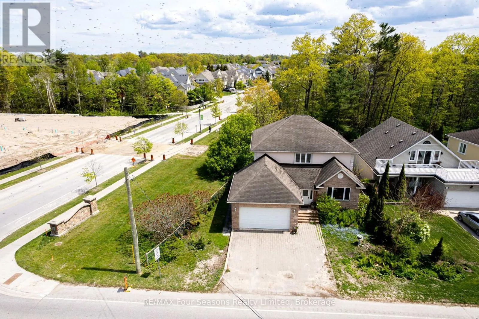 243 RIVER ROAD E
