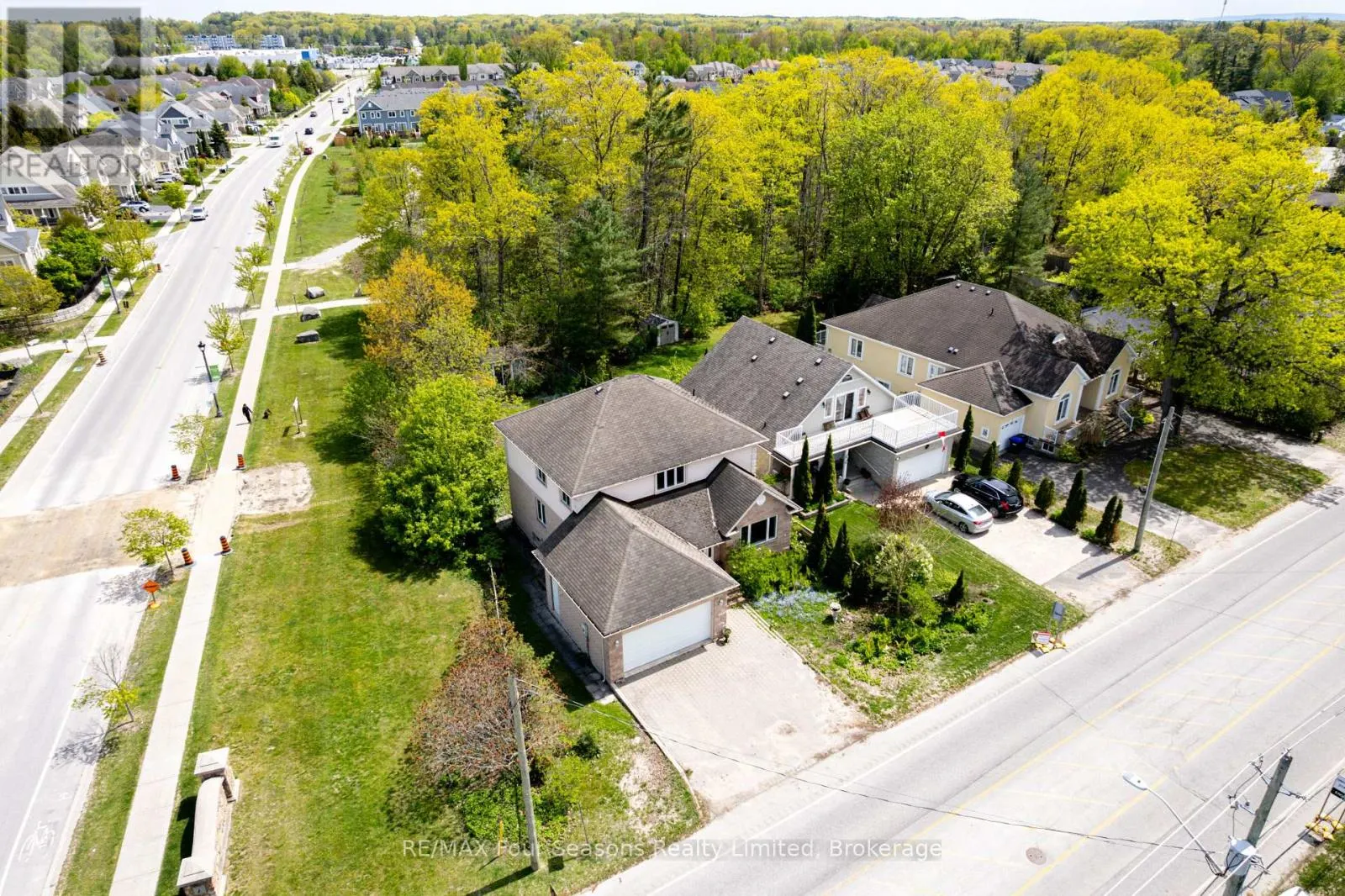 243 RIVER ROAD E
