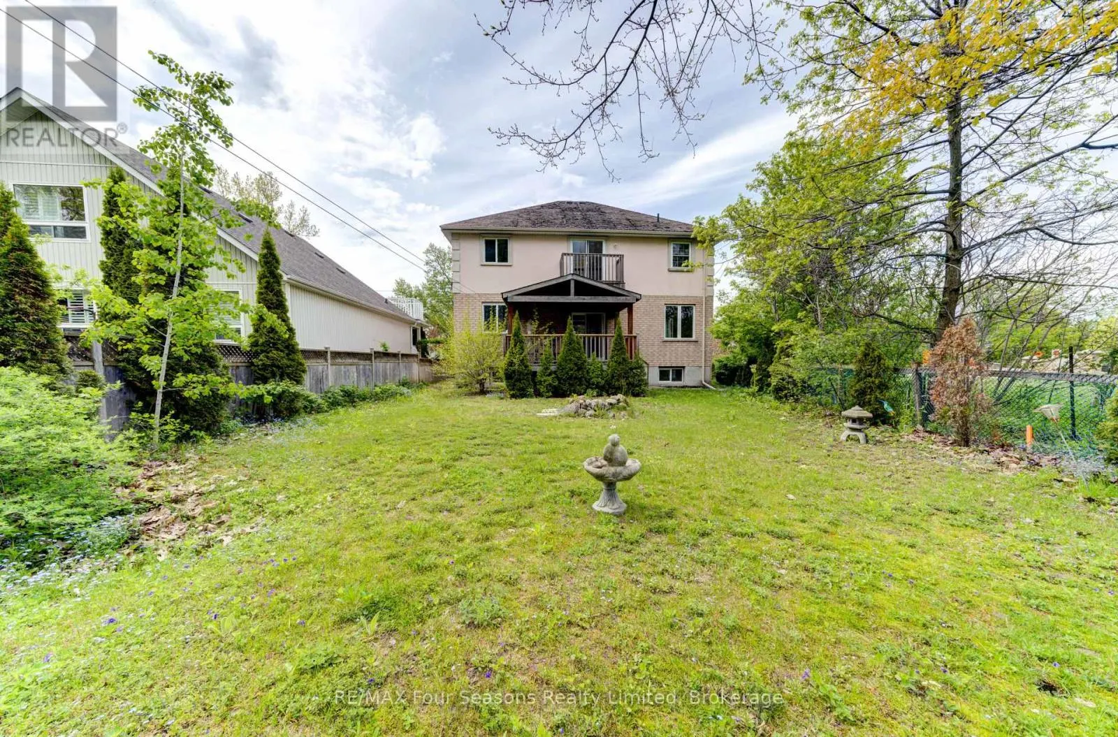 243 RIVER ROAD E