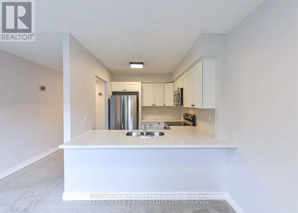302 - 125 BOND STREET