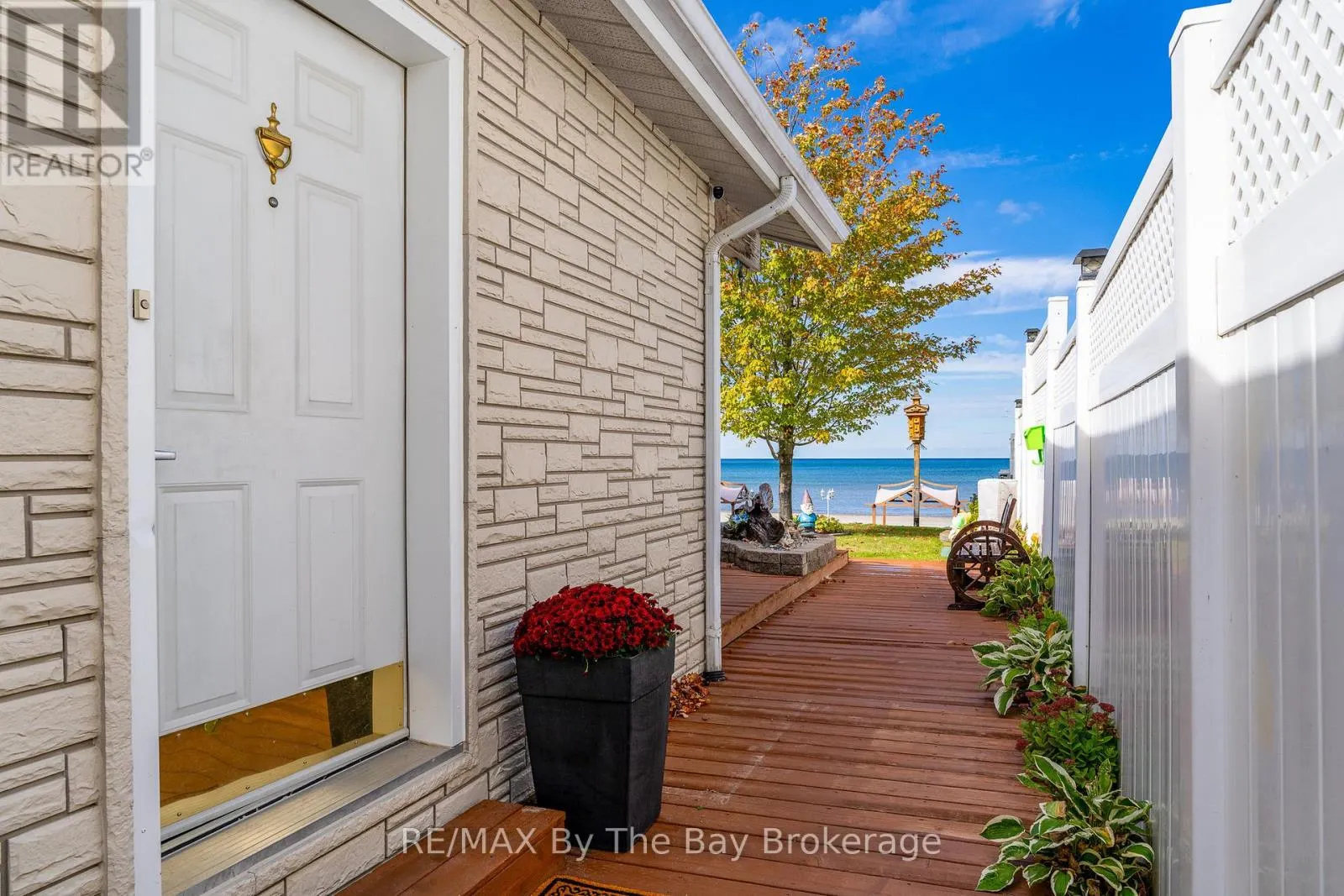 108 SHORE LANE