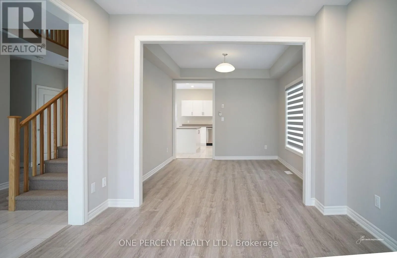 242 SPRINGFIELD CRESCENT