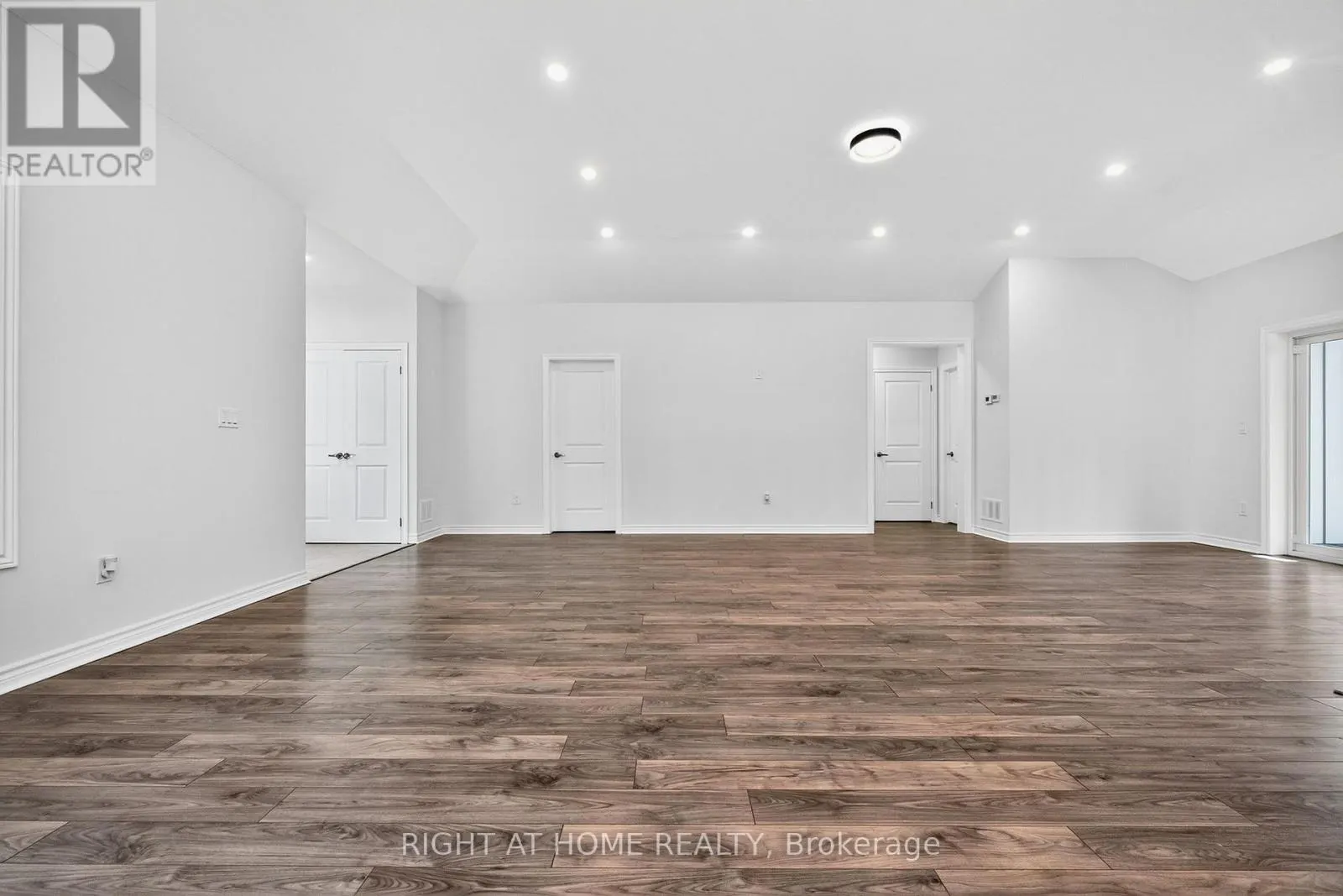 50 BREITHAUPT CRESCENT