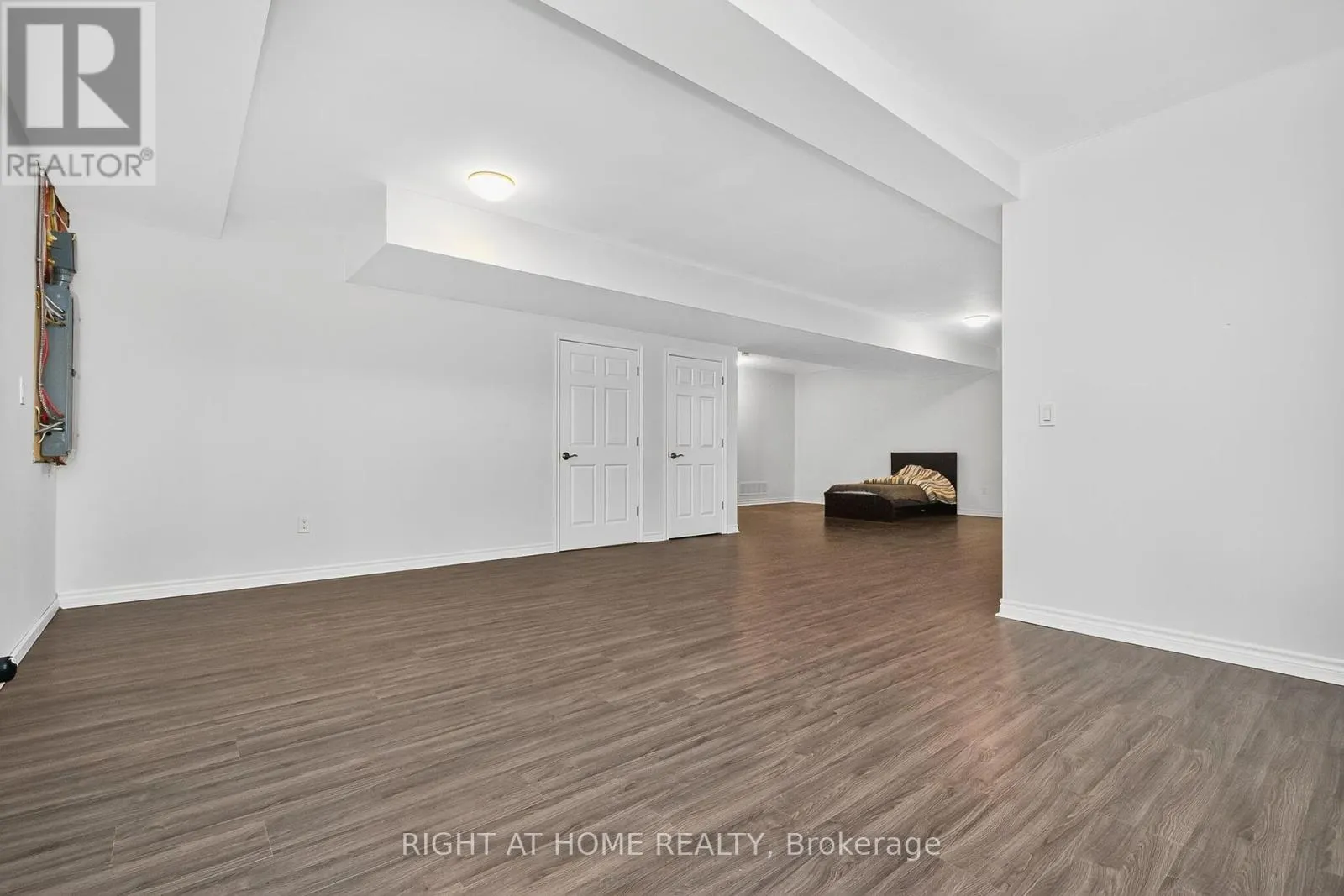 50 BREITHAUPT CRESCENT