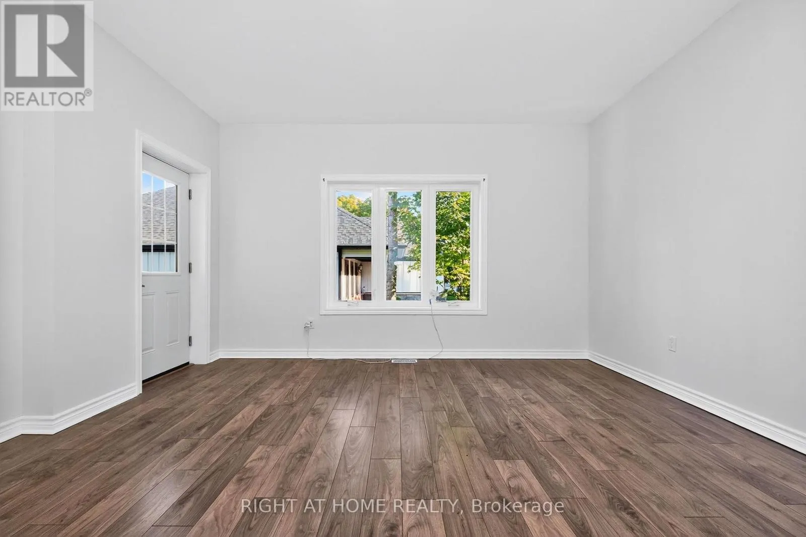 50 BREITHAUPT CRESCENT