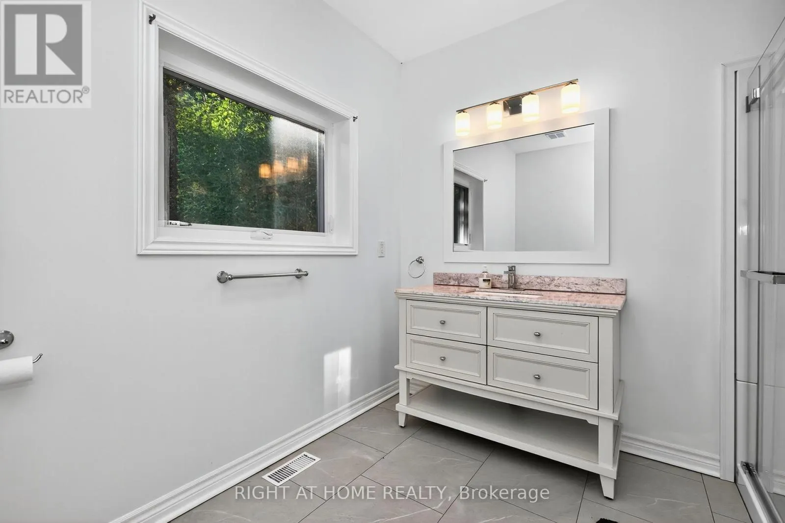 50 BREITHAUPT CRESCENT