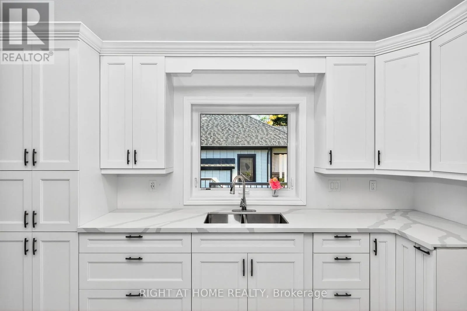 50 BREITHAUPT CRESCENT