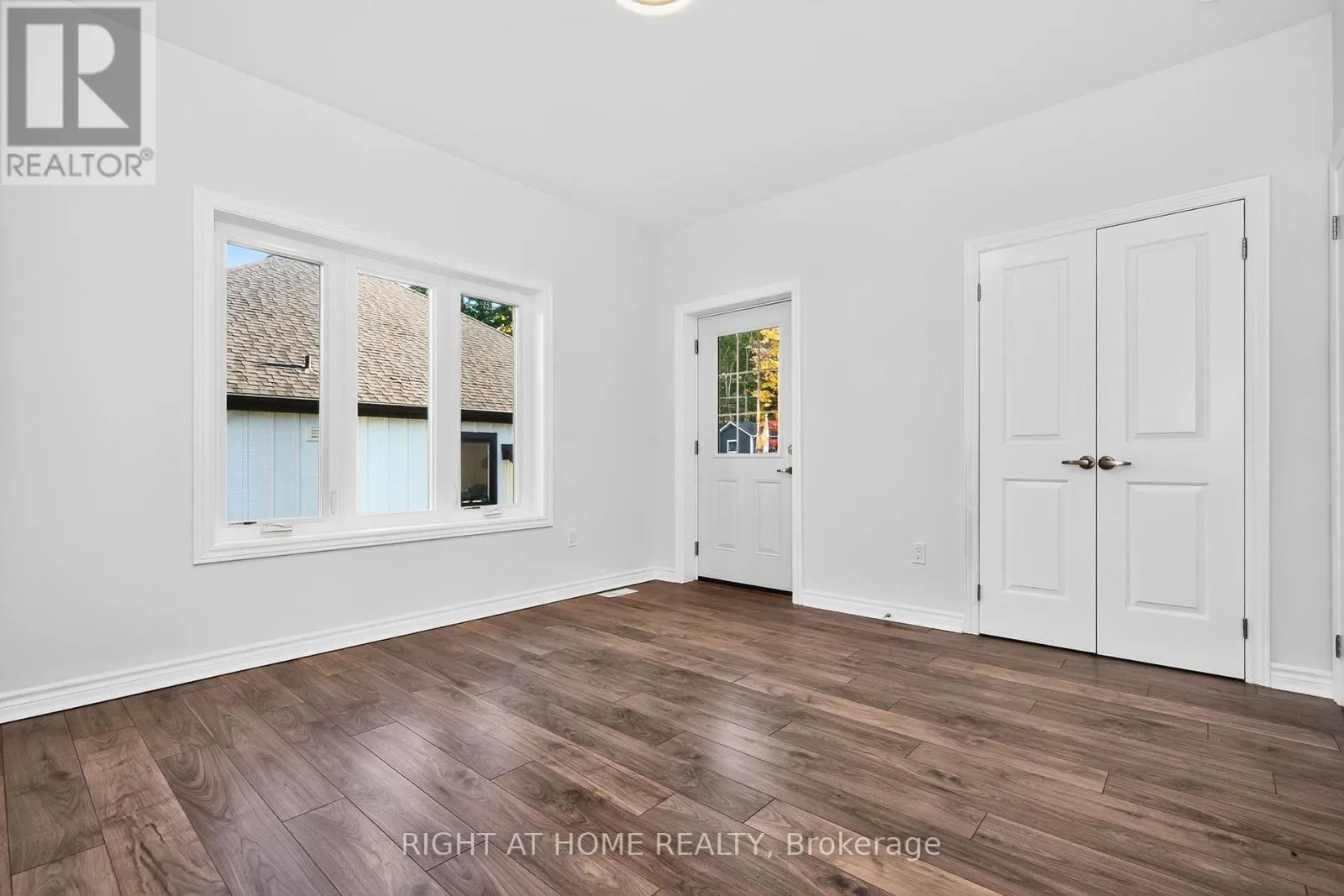 50 BREITHAUPT CRESCENT
