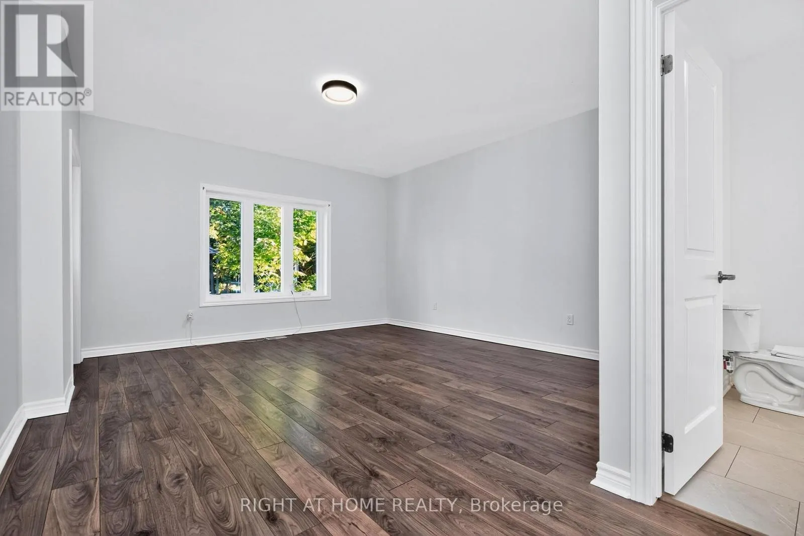 50 BREITHAUPT CRESCENT