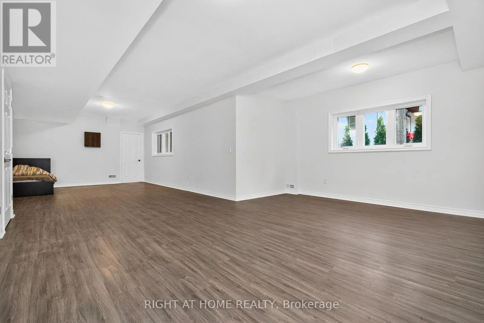 50 BREITHAUPT CRESCENT