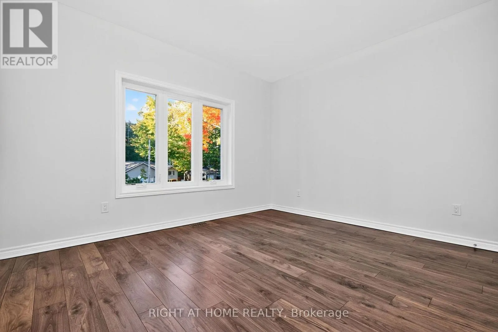 50 BREITHAUPT CRESCENT