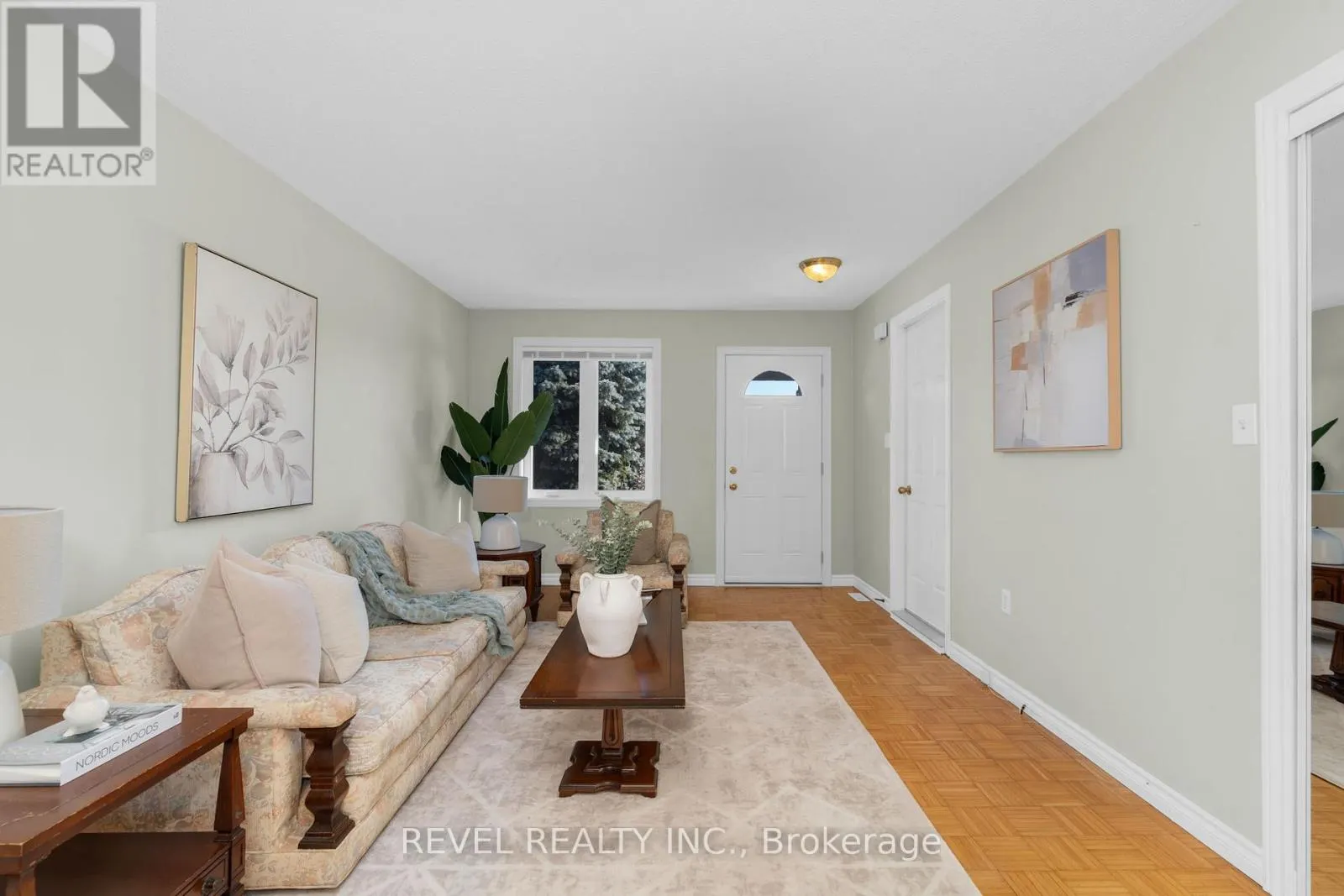 290 CUNDLES ROAD W