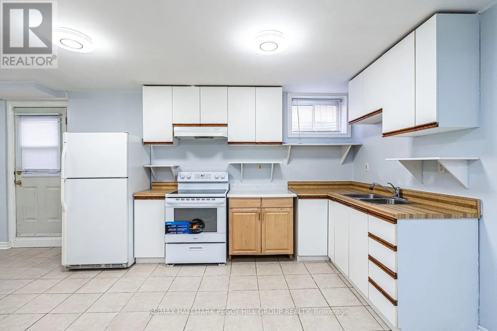 LOWER - 66 CARLEY CRESCENT