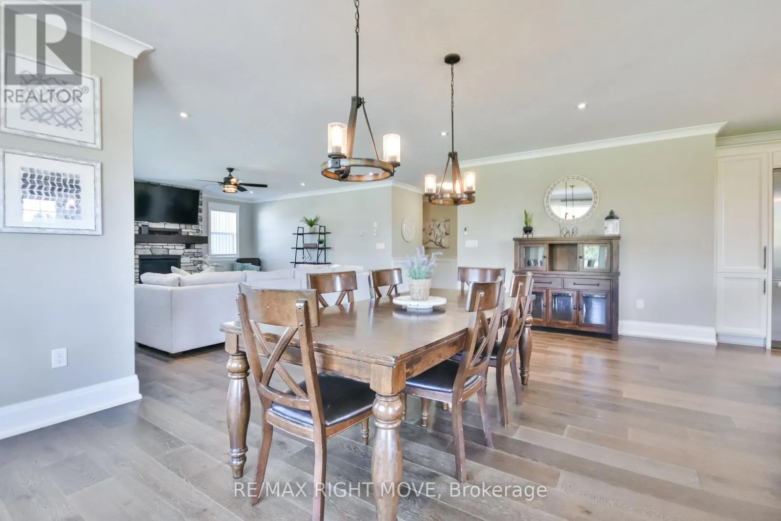 2448 STOCKDALE ROAD