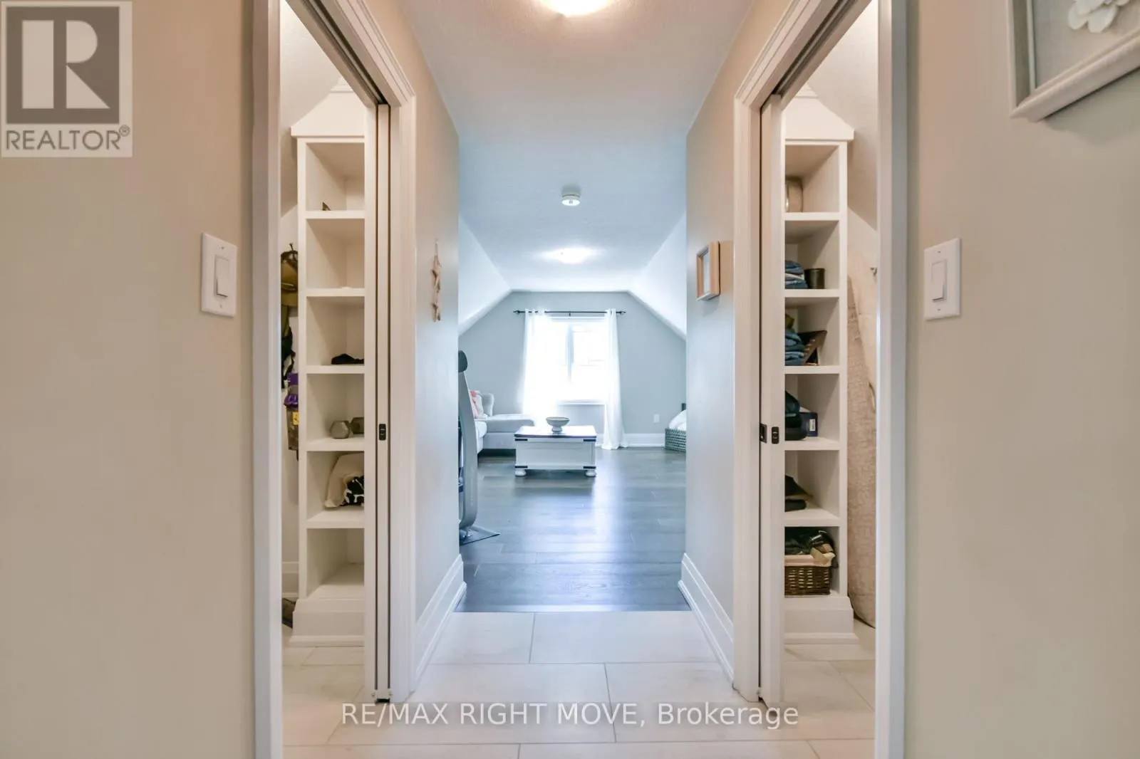 2448 STOCKDALE ROAD