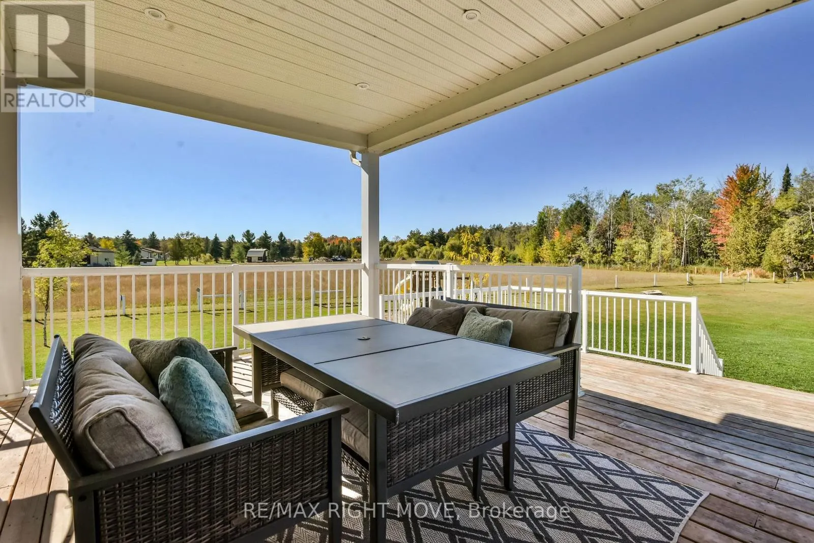 2448 STOCKDALE ROAD