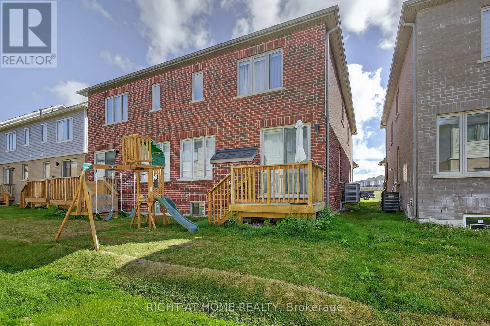 86 WEST OAK TRAIL