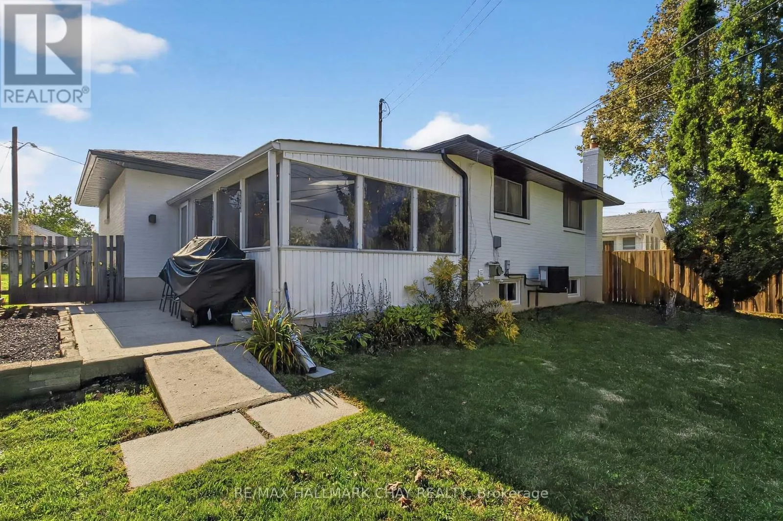 64 MARION CRESCENT