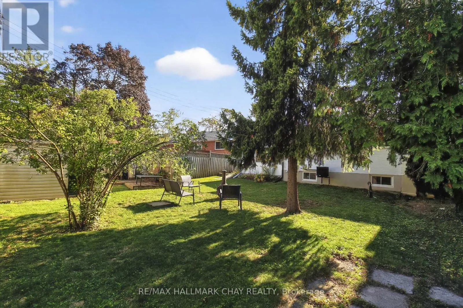 64 MARION CRESCENT