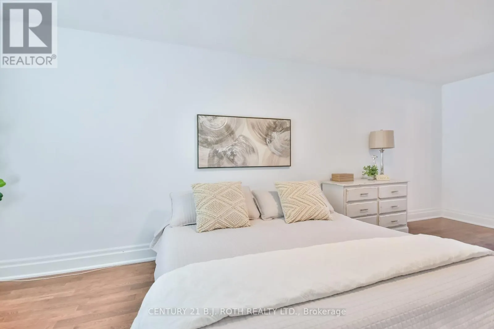 25 KEATS DRIVE