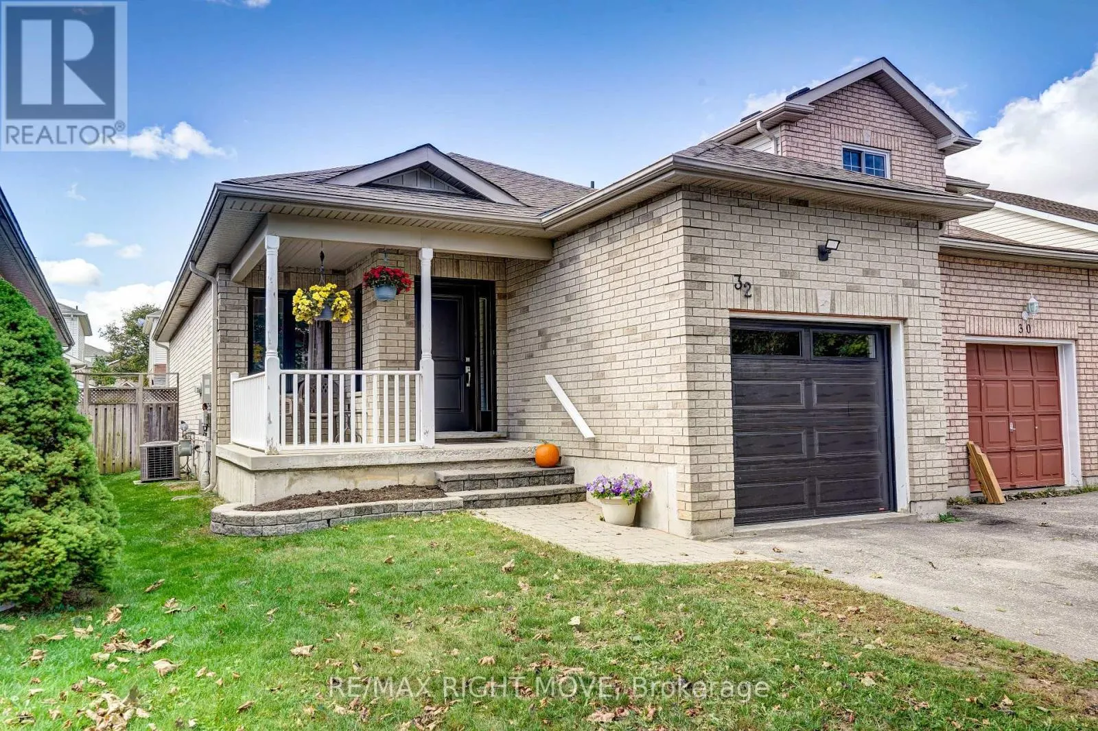 32 JULIA CRESCENT
